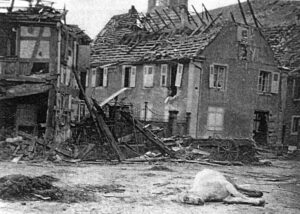 10 Aout 1944 - Dans les ruines de Vassieux-en-Vercors